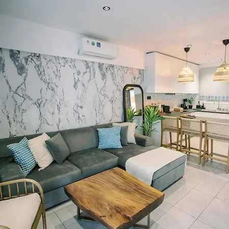 2bdr Amalfi Blue In Larnaca! - Mackenzie Area & Pet Friendly! Larnaca