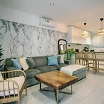 2bdr Amalfi Blue In Larnaca! - Mackenzie Area & Pet Friendly! Διαμέρισμα *