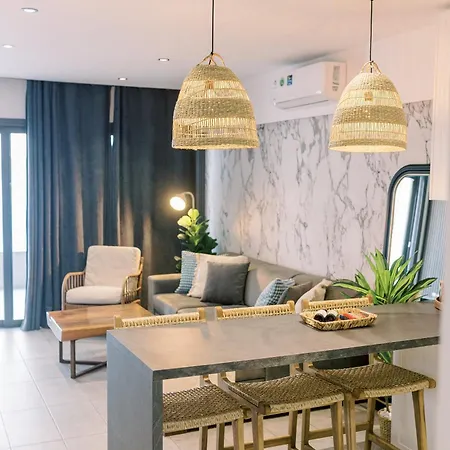 2bdr Amalfi Blue In Larnaca! - Mackenzie Area & Pet Friendly! *