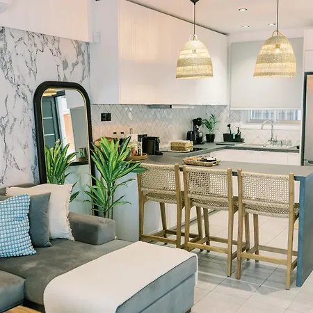 2bdr Amalfi Blue In Larnaca! - Mackenzie Area & Pet Friendly! Larnaka